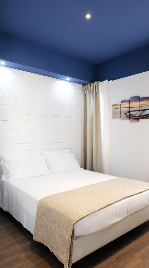 מרינה די צ'צ'ינה Hotel Della Contrada מראה חיצוני תמונה